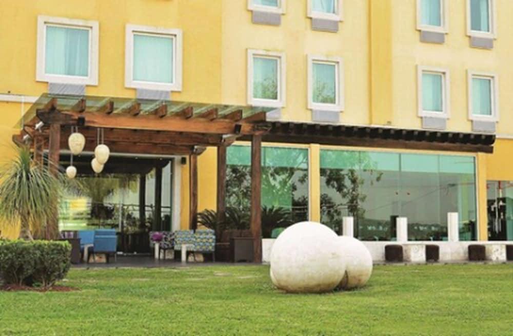La Quinta By Wyndham Poza Rica Hotel Buitenkant foto