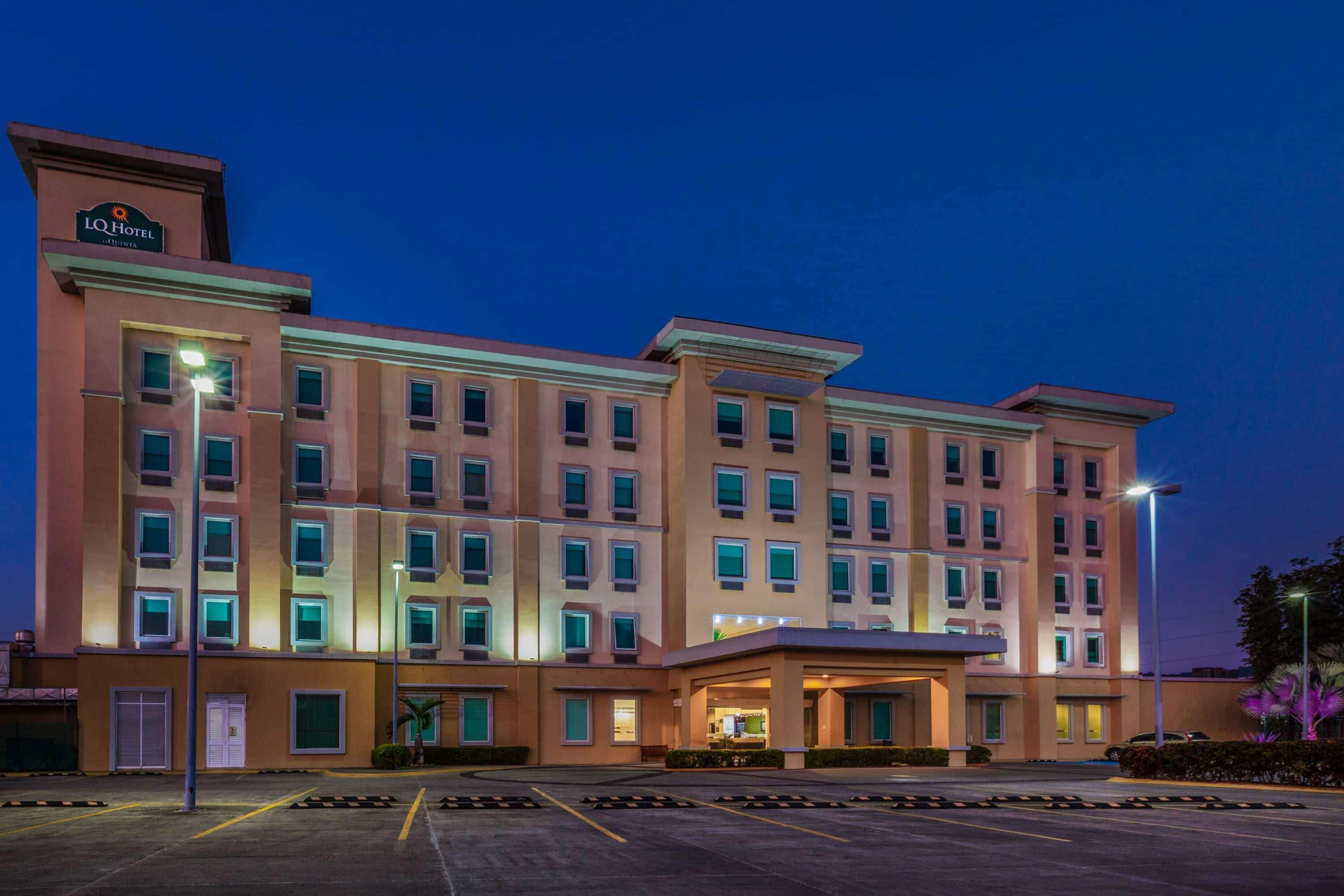 La Quinta By Wyndham Poza Rica Hotel Buitenkant foto