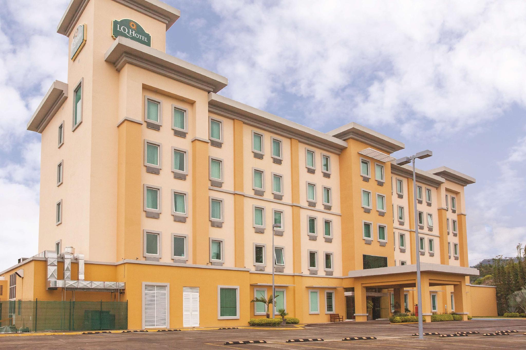 La Quinta By Wyndham Poza Rica Hotel Buitenkant foto